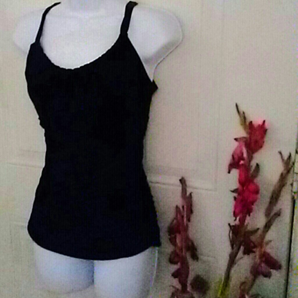 bebe black top